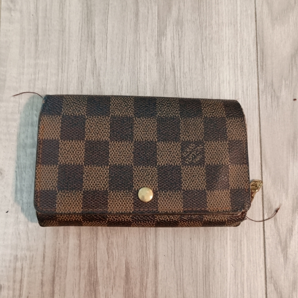 Louis Vuitton, Damier Ebene Tresor Bi-Fold Zip Wallet